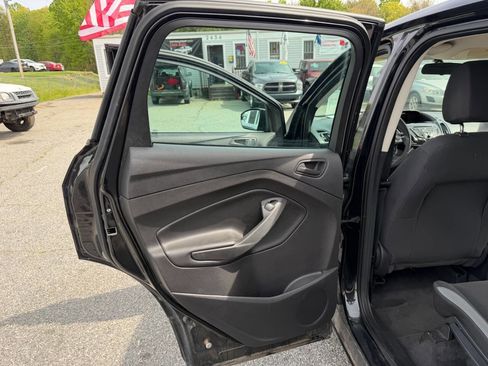 Used 2013 Ford Escape S image 18