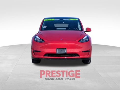Used 2021 Tesla Model Y Long Range AWD/4WD image 2