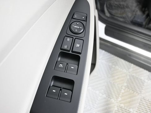 Used 2020 Hyundai Tucson Value AWD/4WD image 19