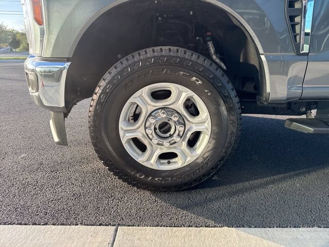 Used 2025 Ford F350 XLT w/ 360-Degree Camera Package AWD/4WD image 8