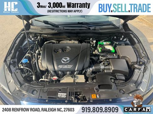 Used 2018 MAZDA MAZDA3 Touring FWD image 12