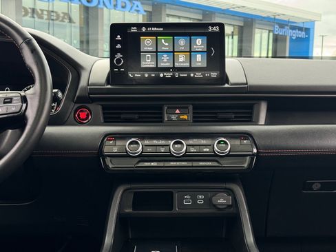 Certified 2024 Honda Pilot TrailSport image 20