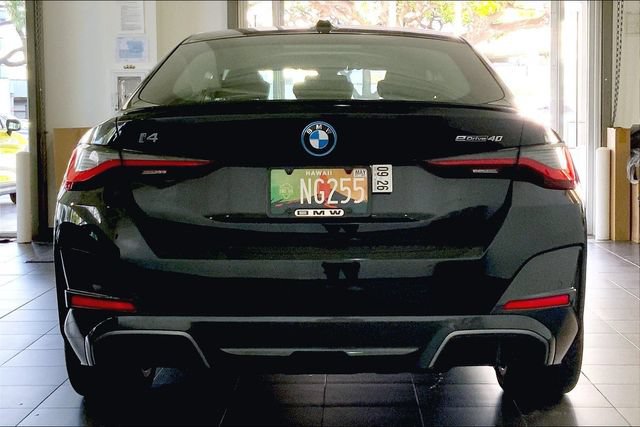 Used 2022 BMW i4 eDrive40 w/ M Sport Package RWD image 4