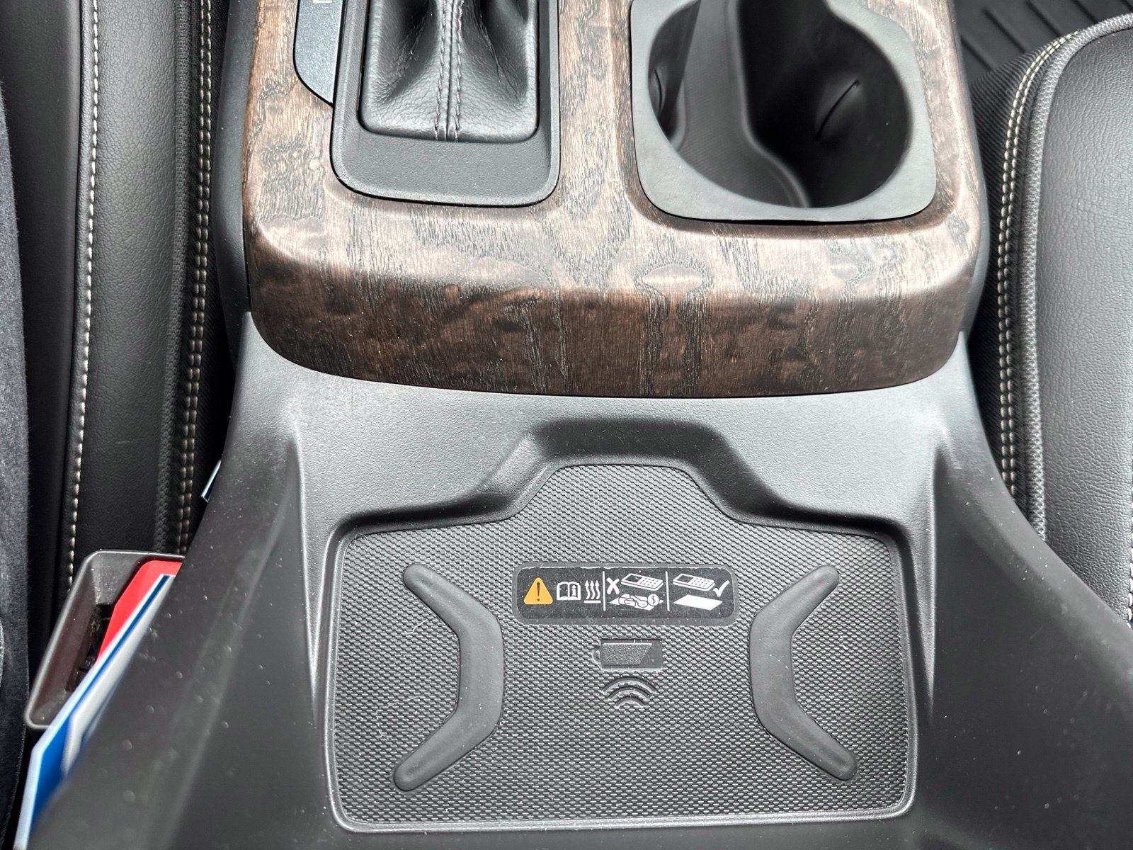 Used 2022 GMC Canyon Denali AWD/4WD image 69