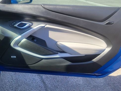 Used 2017 Chevrolet Camaro LT w/ Technology Package RWD image 18