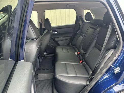 Used 2024 Nissan Rogue SL FWD image 14