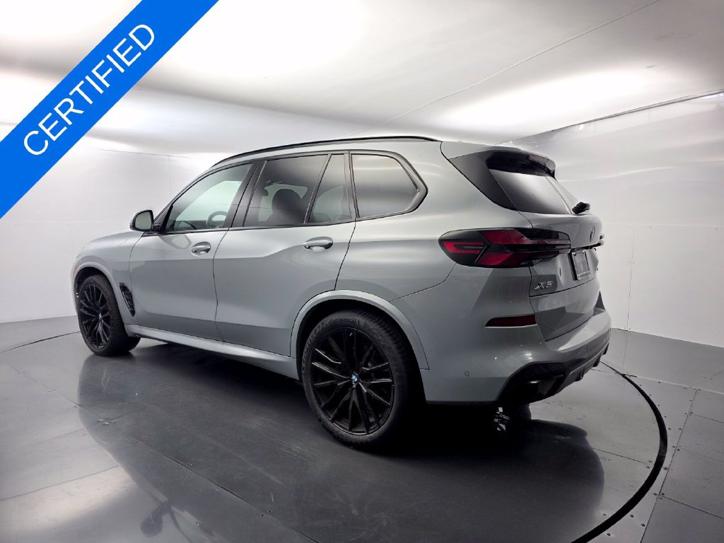 Certified 2024 BMW X5 sDrive40i w/ M Sport Package RWD image 4