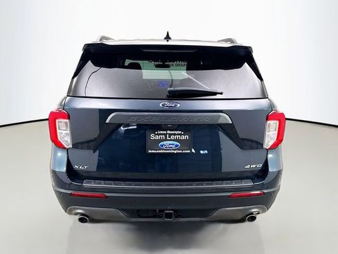 Used 2023 Ford Explorer XLT w/ Equipment Group 202A image 6