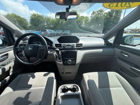 Used 2015 Honda Odyssey EX image 11