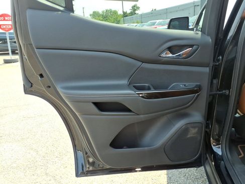 Used 2020 GMC Acadia AT4 AWD/4WD image 12