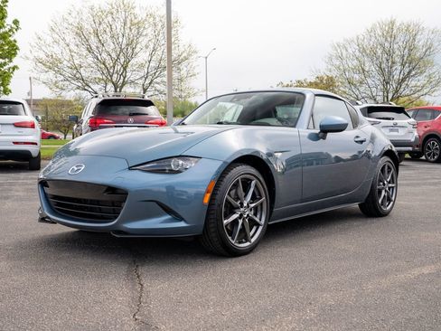 Used 2017 MAZDA MX-5 Miata RF Grand Touring RWD image 6