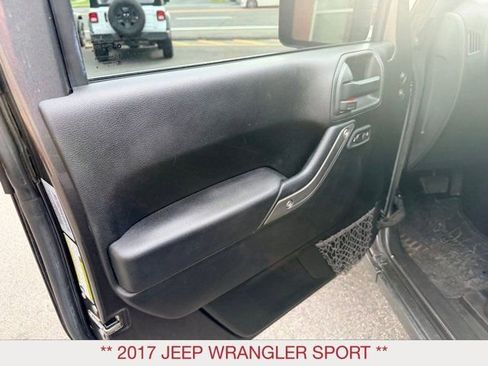 Used 2017 Jeep Wrangler Sport w/ Quick Order Package 24S AWD/4WD image 9