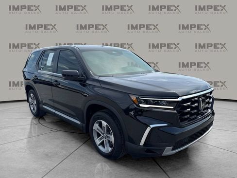 Used 2025 Honda Pilot EX-L image 7