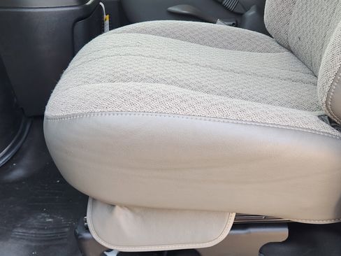 New 2025 Chevrolet Express 3500 w/ Power Convenience Package image 30