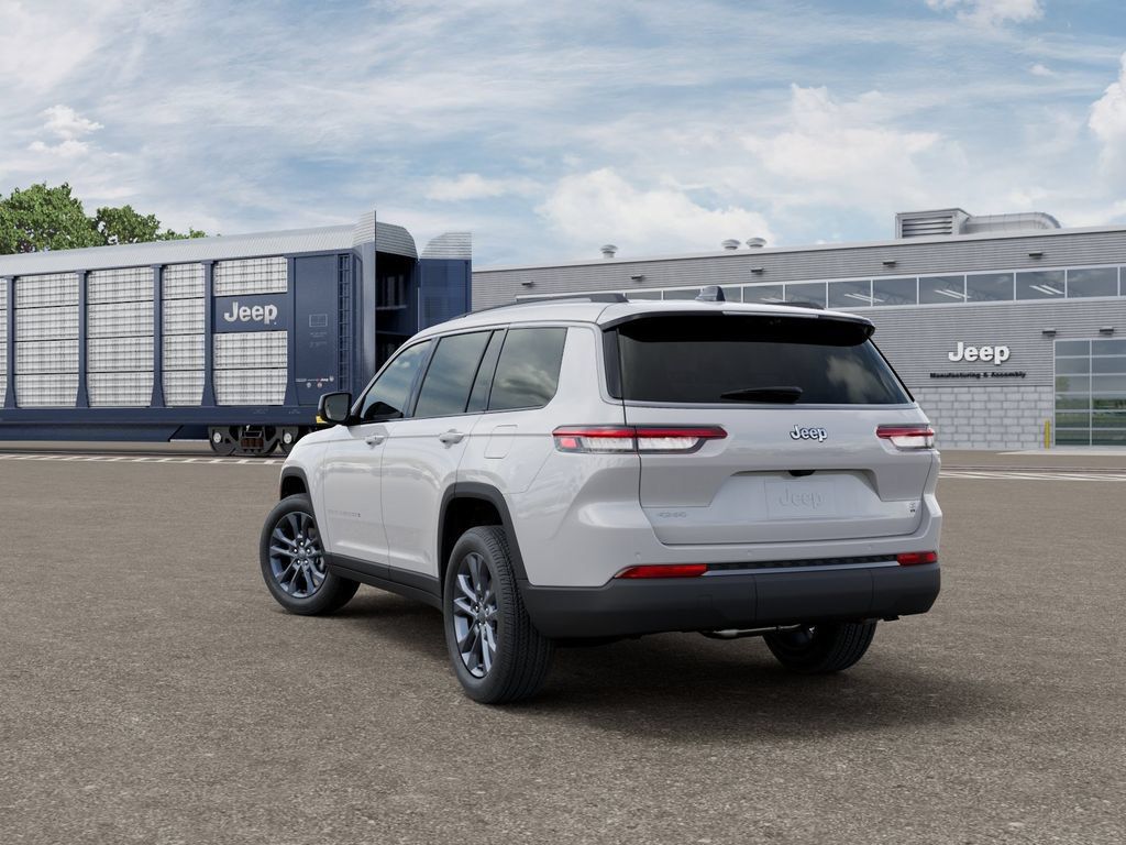 New 2026 Jeep Grand Cherokee L Limited AWD/4WD image 3