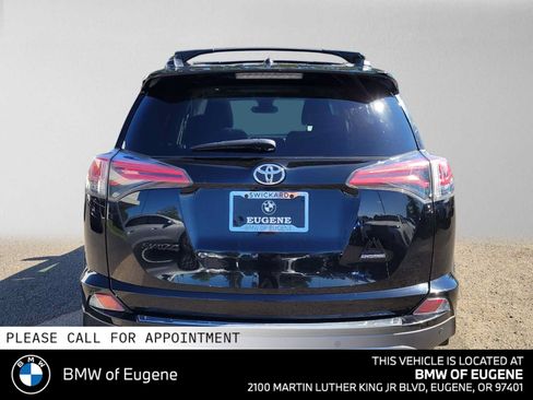 Used 2018 Toyota RAV4 Adventure AWD/4WD image 4