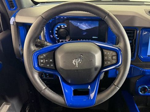 Used 2023 Ford Bronco Black Diamond image 10