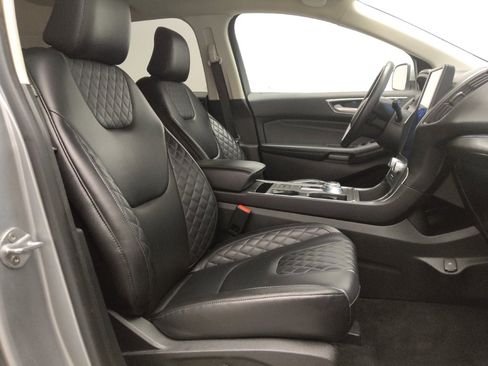 Used 2024 Ford Edge Titanium AWD/4WD image 21