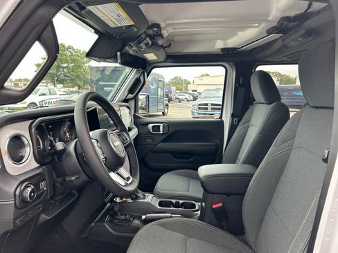 New 2025 Jeep Wrangler Sahara w/ Safety Group image 20