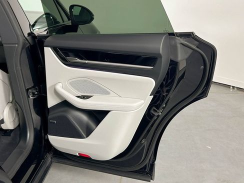 Certified 2024 Porsche Macan 4 Electric AWD/4WD image 25