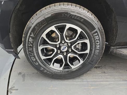 Used 2024 Ford Expedition XLT AWD/4WD image 13
