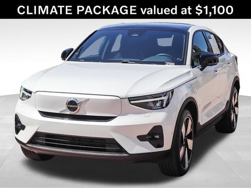 Used 2023 Volvo C40 P8 Recharge Plus w/ Climate Package AWD/4WD image 3