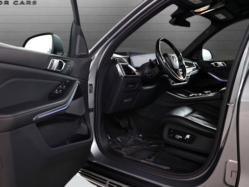 Used 2024 BMW X5 sDrive40i RWD image 25