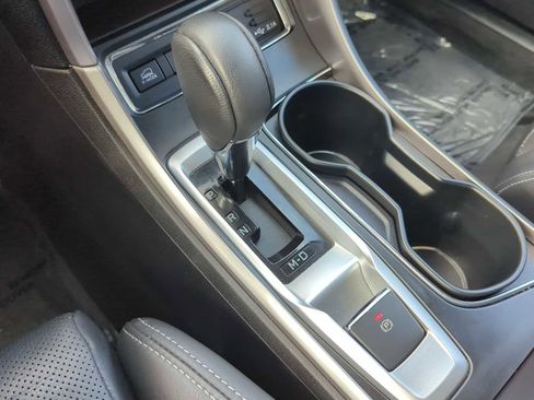 Used 2022 Subaru Ascent Limited w/ Technology Package image 34