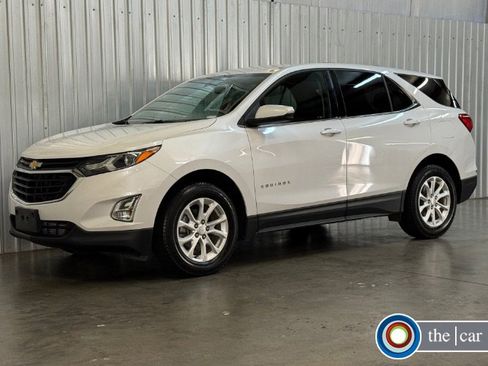 Used 2018 Chevrolet Equinox LT image 1