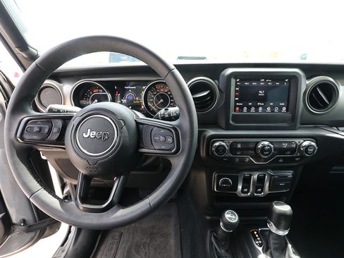 Used 2023 Jeep Wrangler Sport AWD/4WD image 13