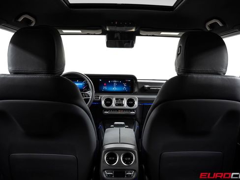 Used 2025 Mercedes-Benz G 550 image 25