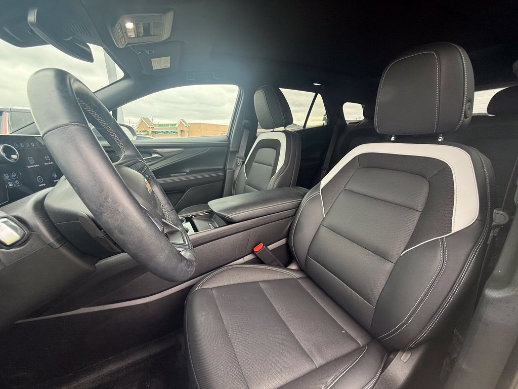 Used 2024 Chevrolet Blazer EV LT AWD/4WD image 28