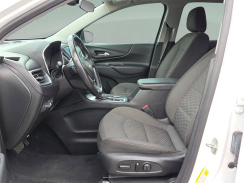 Used 2020 Chevrolet Equinox LT image 11