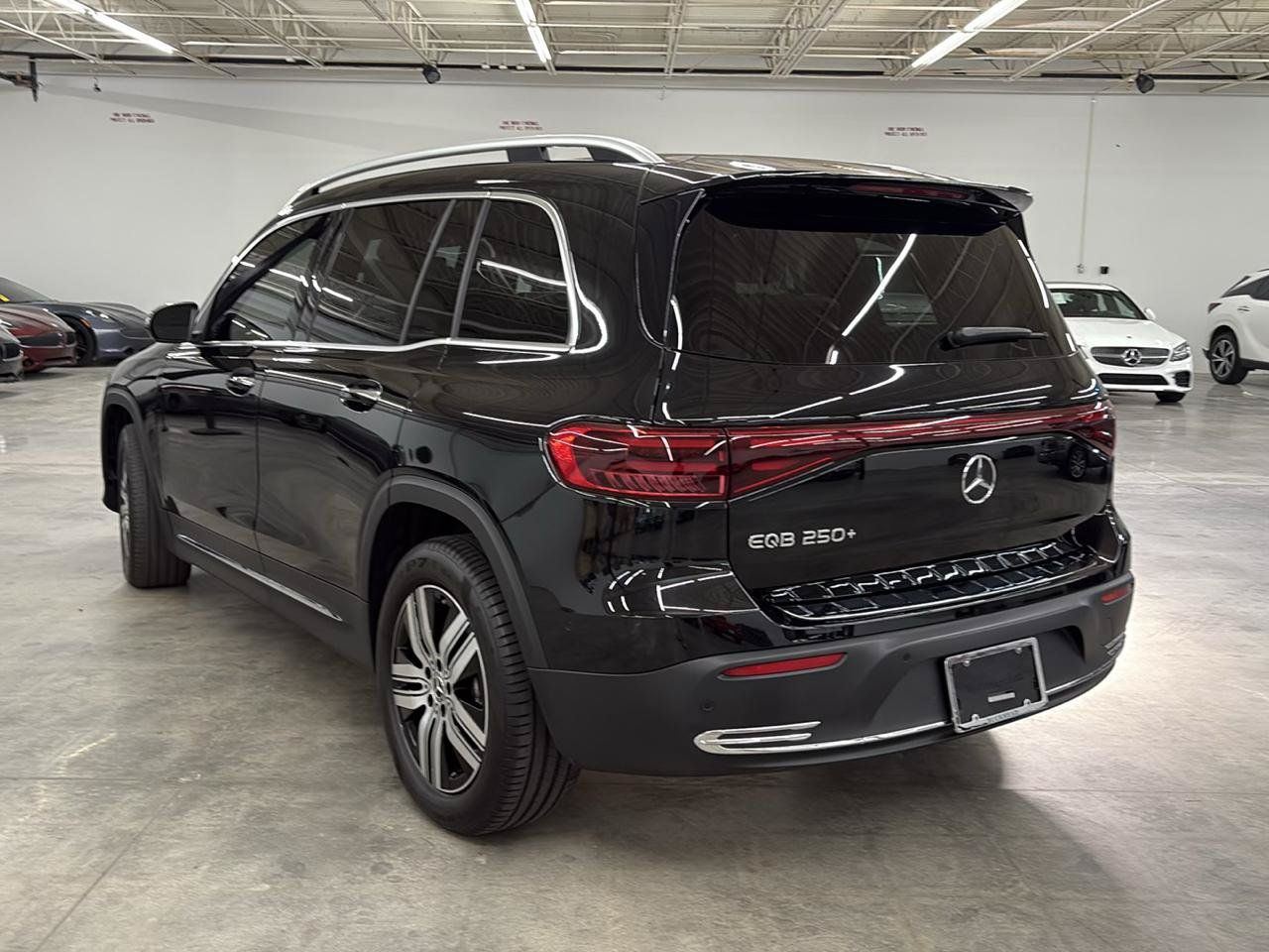 Used 2024 Mercedes-Benz EQB 250+ w/ Winter Package image 10