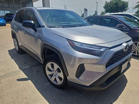 Used 2024 Toyota RAV4 LE FWD image 2