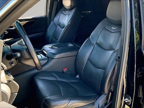 Used 2020 Cadillac Escalade Platinum AWD/4WD image 20