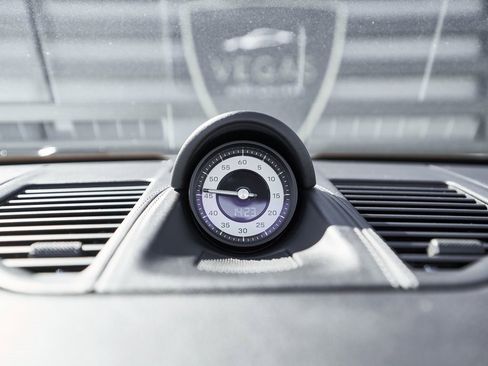 Used 2024 Porsche 911 Carrera GTS w/ Premium Package image 68