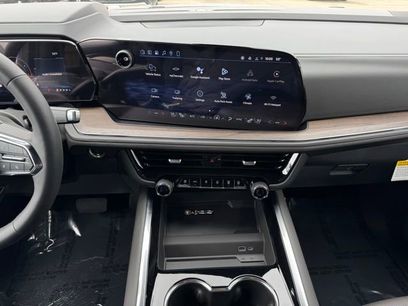 New 2026 Chevrolet Tahoe High Country w/ Sun And Tow Package