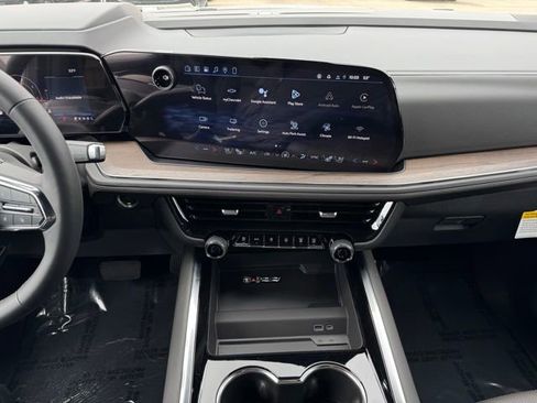 New 2026 Chevrolet Tahoe High Country w/ Sun And Tow Package AWD/4WD image 2