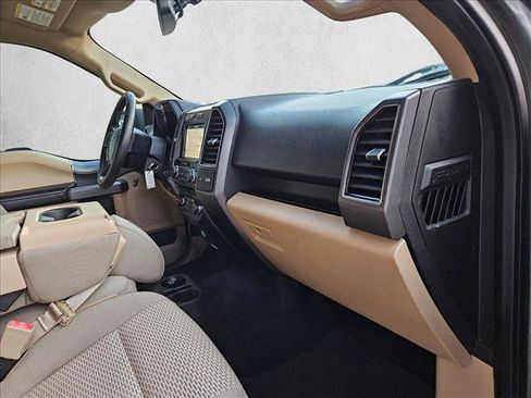 Used 2018 Ford F150 XLT w/ Equipment Group 302A Luxury RWD image 16