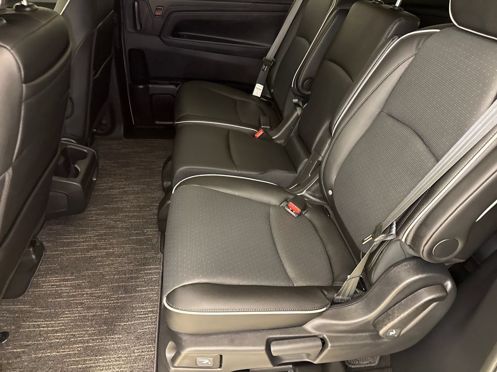 Used 2026 Honda Odyssey Elite image 18
