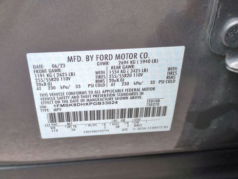 Used 2023 Ford Explorer XLT w/ Equipment Group 202A AWD/4WD image 35