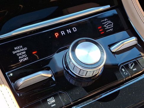 New 2026 Jeep Grand Cherokee L Summit AWD/4WD image 11