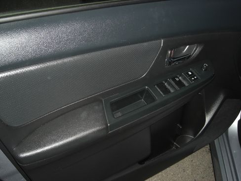 Used 2012 Subaru Impreza 2.0i Sport Limited image 16