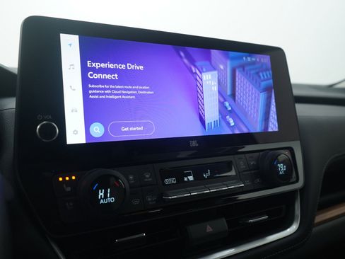 Used 2024 Toyota Grand Highlander Limited image 28