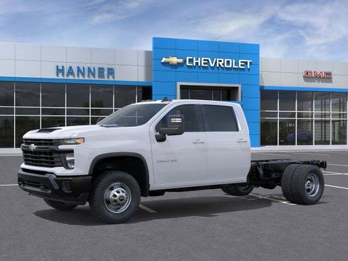 New 2026 Chevrolet Silverado 3500 W/T image 2