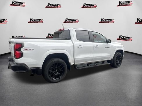 Used 2024 Chevrolet Colorado Z71 w/ LPO, Dark Essentials Package AWD/4WD image 7