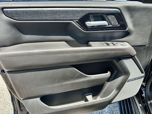 New 2026 GMC Yukon XL AT4 Ultimate w/ LPO, Floor Liner Package AWD/4WD image 21