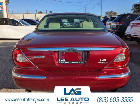 Used 2005 Jaguar XJ8 image 4