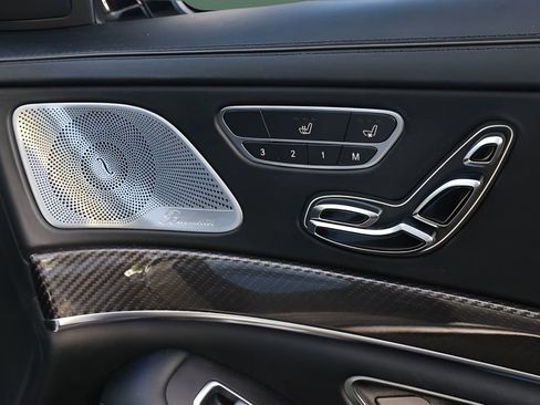 Used 2017 Mercedes-Benz S 63 AMG 4MATIC Sedan image 30